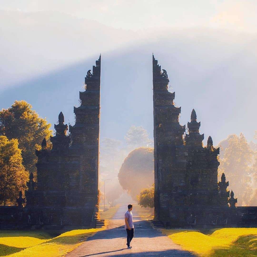 Bali day tour gate entrance with private driver