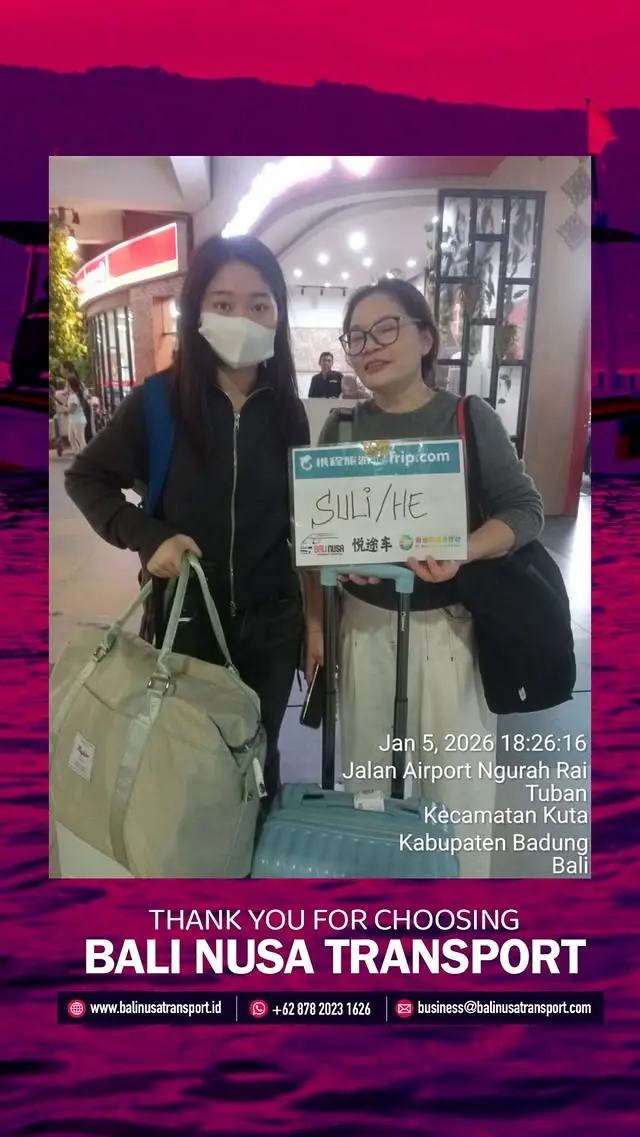 Happy tourist with Bali private driver